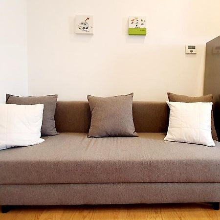 Almare - Sea Front Apartment Ливорно Екстериор снимка